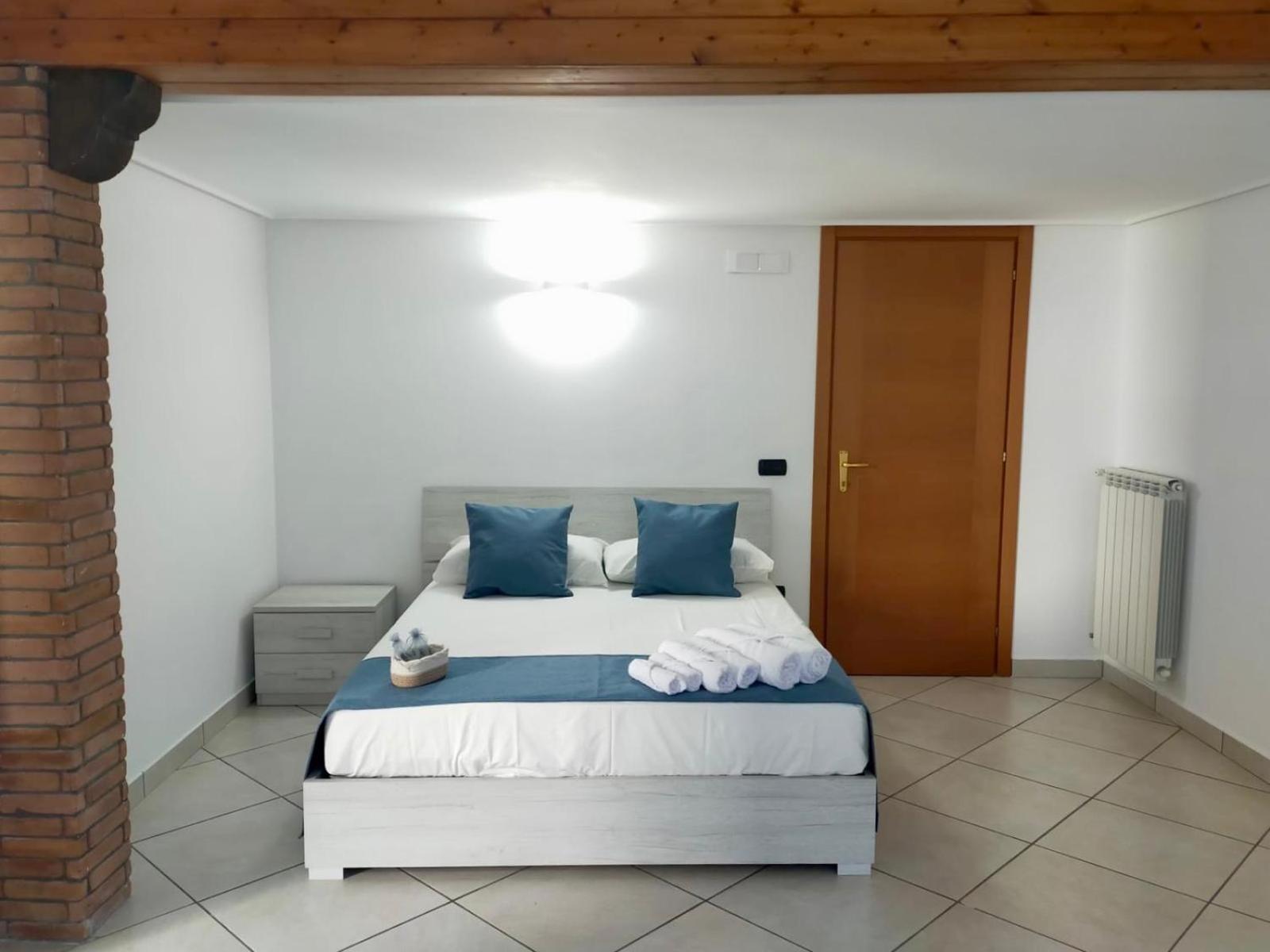 Amici Villa Кастеламаре ди Стабия Екстериор снимка